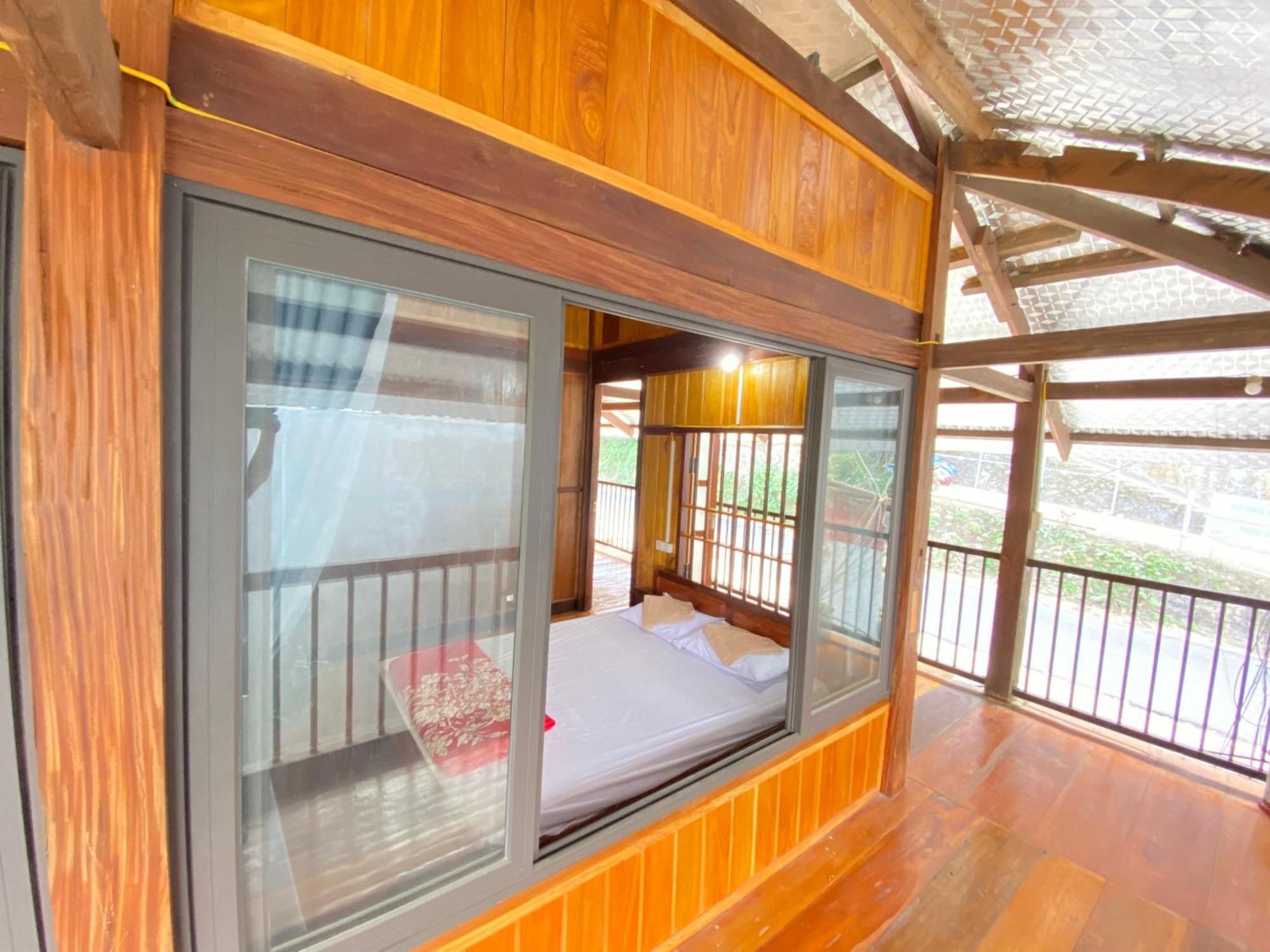 Duy Tuyen Ba Be Homestay Free Bbq Bac Kan Bagian luar foto