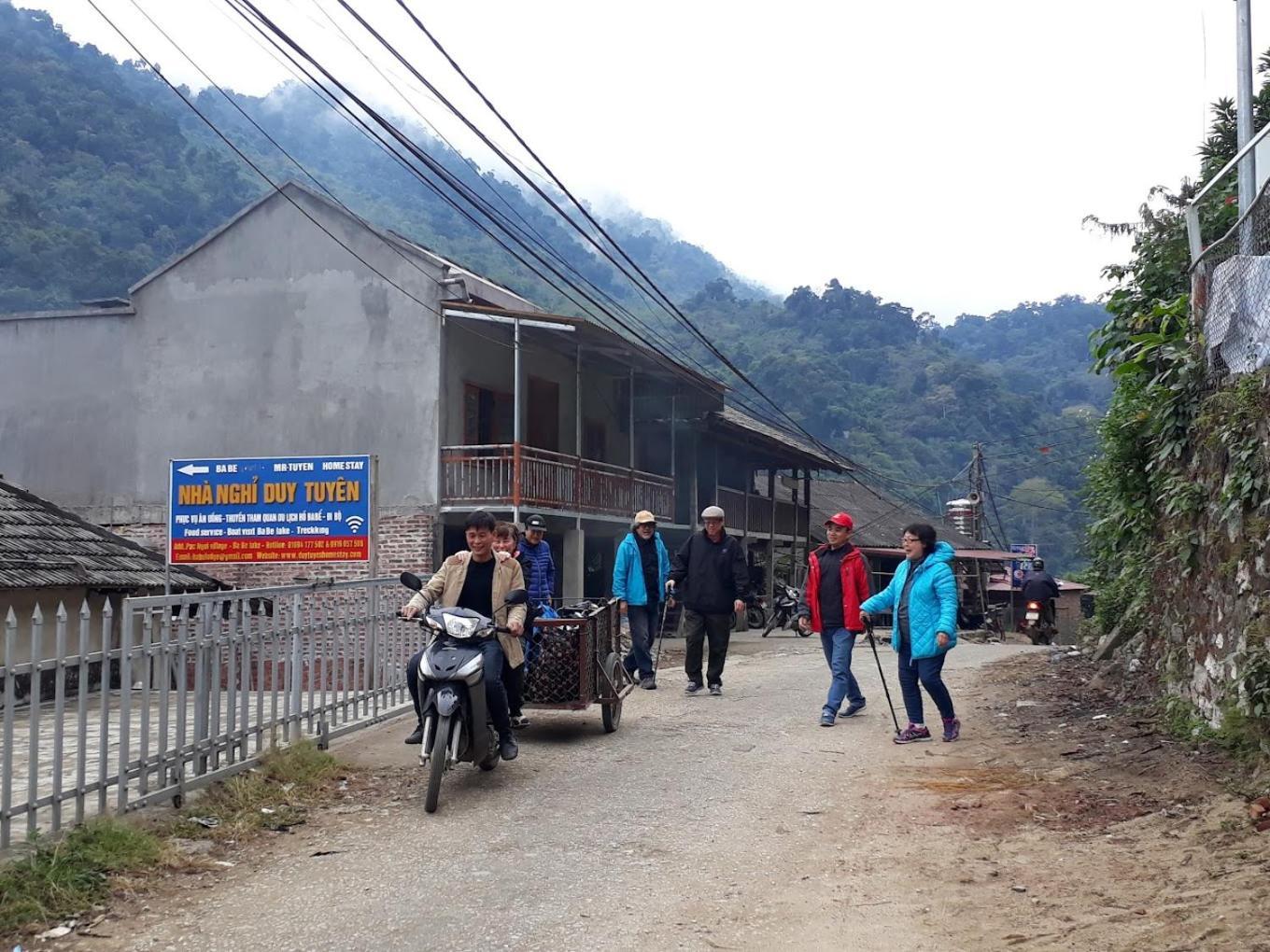 Duy Tuyen Ba Be Homestay Free Bbq Bac Kan Bagian luar foto
