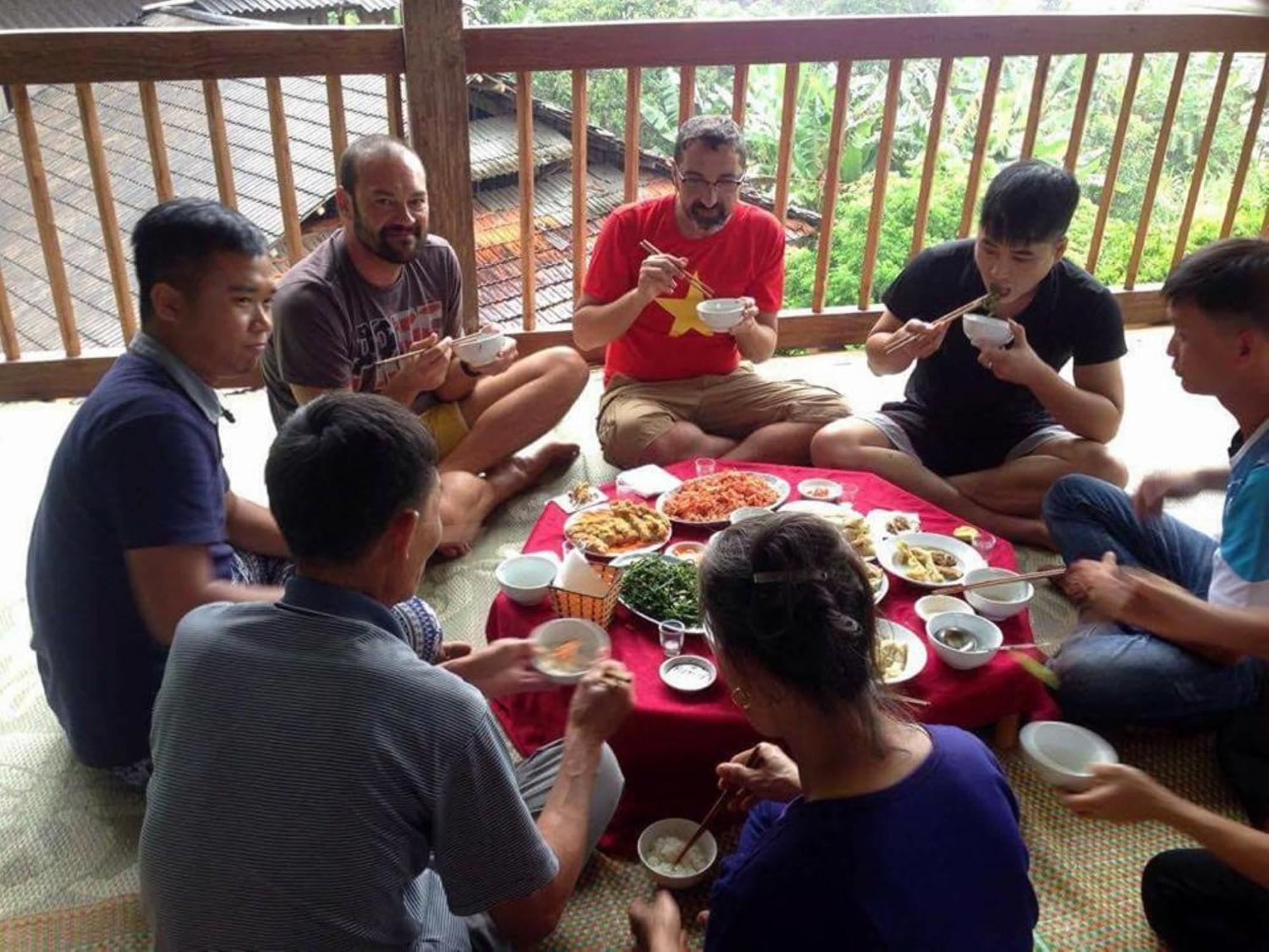 Duy Tuyen Ba Be Homestay Free Bbq Bac Kan Bagian luar foto