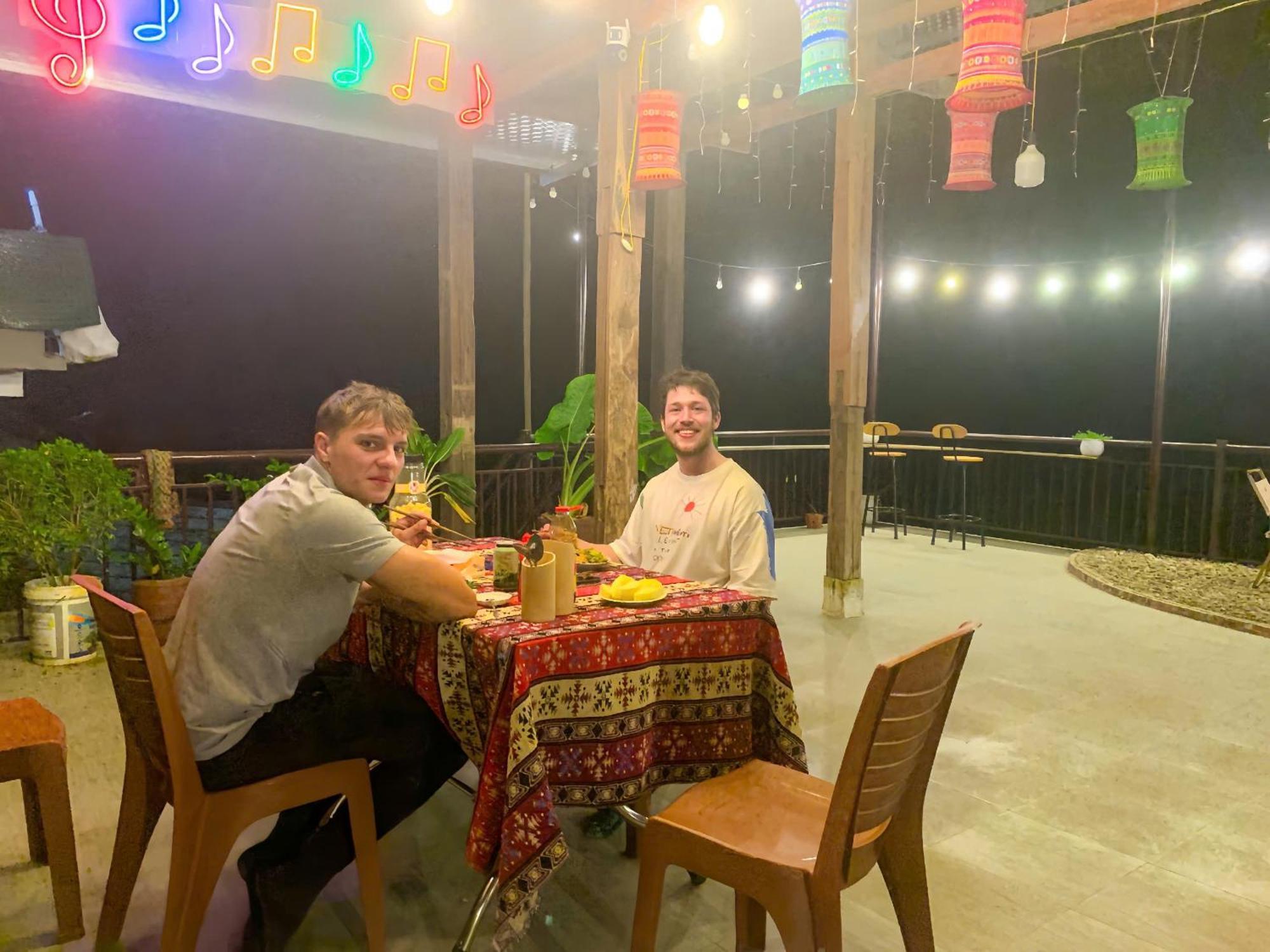 Duy Tuyen Ba Be Homestay Free Bbq Bac Kan Bagian luar foto